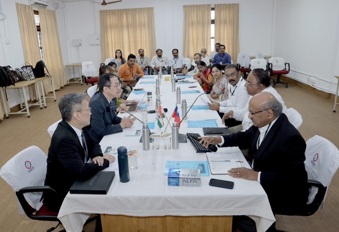 圖為中正大學與印度聖吉特理工學院，展開「跨國AI聯邦式平台」啟用後之深度會談。